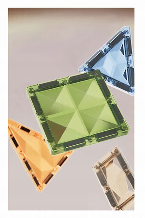 ŚWIECĄCE KLOCKI MAGNETYCZNE DLA DZIECI POJAZDY FIGURKI ZESTAW LED 147 EL