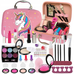 KUFEREK KOSMETYKÓW DO MAKIJAŻU i PAZNOKCI CIENIE